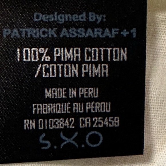 Patrick Assaraf size XS Light Yellow v-neck tee - Picture 5 of 5